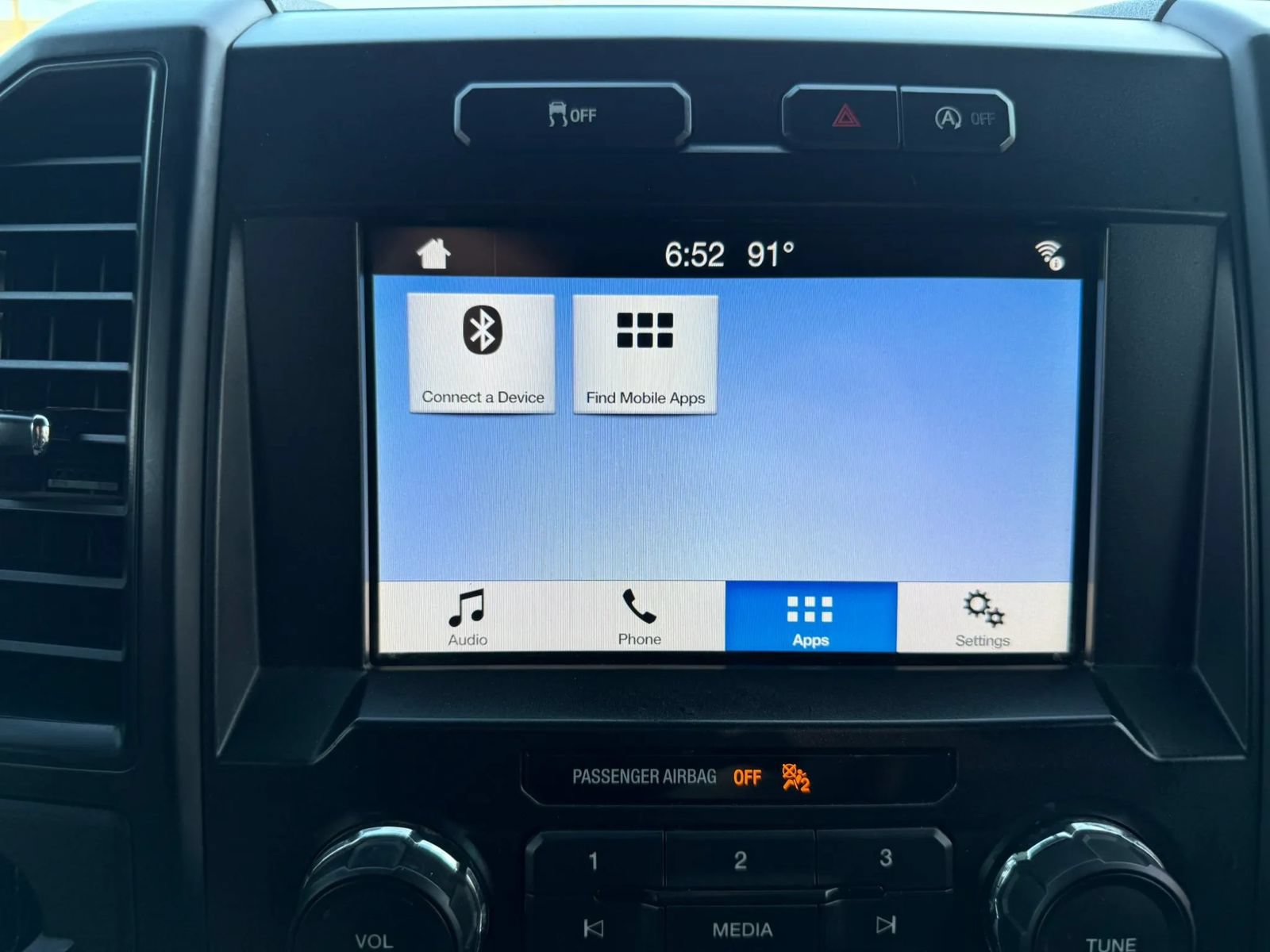 Used 2019 Ford F150 XL w/ Equipment Group 101A Mid RWD image 38