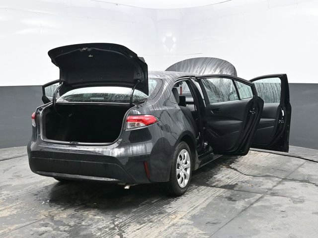Used 2023 Toyota Corolla LE FWD image 45