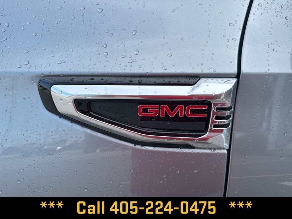New 2026 GMC Yukon Denali w/ Denali Reserve Package AWD/4WD image 11