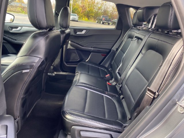 Used 2024 Ford Escape Platinum AWD/4WD image 19