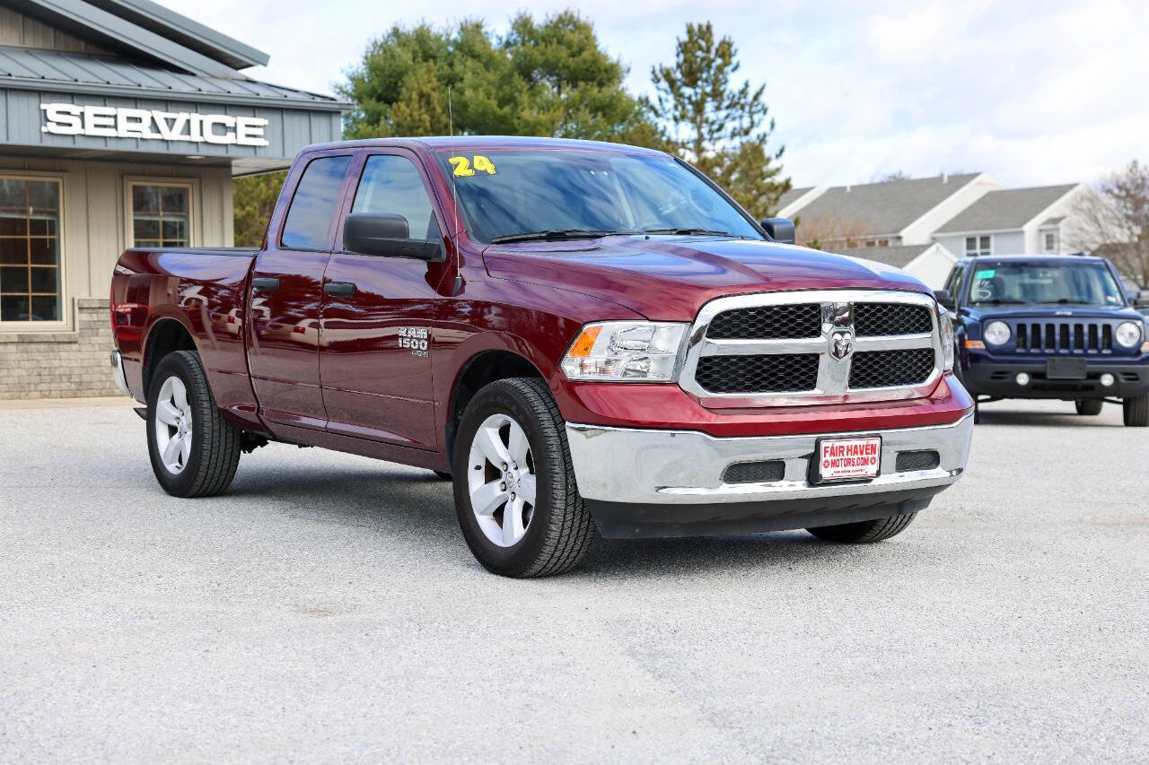 Used 2024 RAM 1500 Classic SLT AWD/4WD image 7