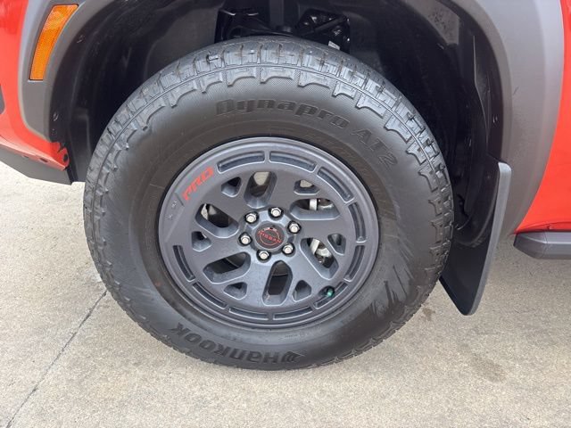 Used 2025 Nissan Frontier PRO-4X AWD/4WD image 12