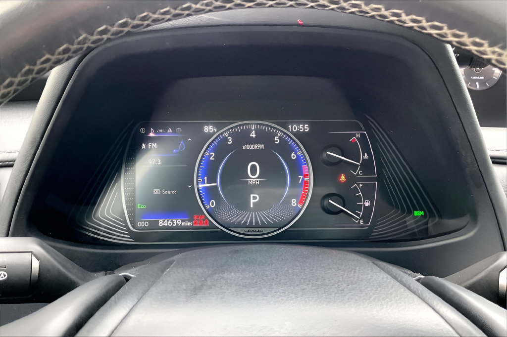 Used 2019 Lexus UX 200 w/ Premium Package FWD image 12