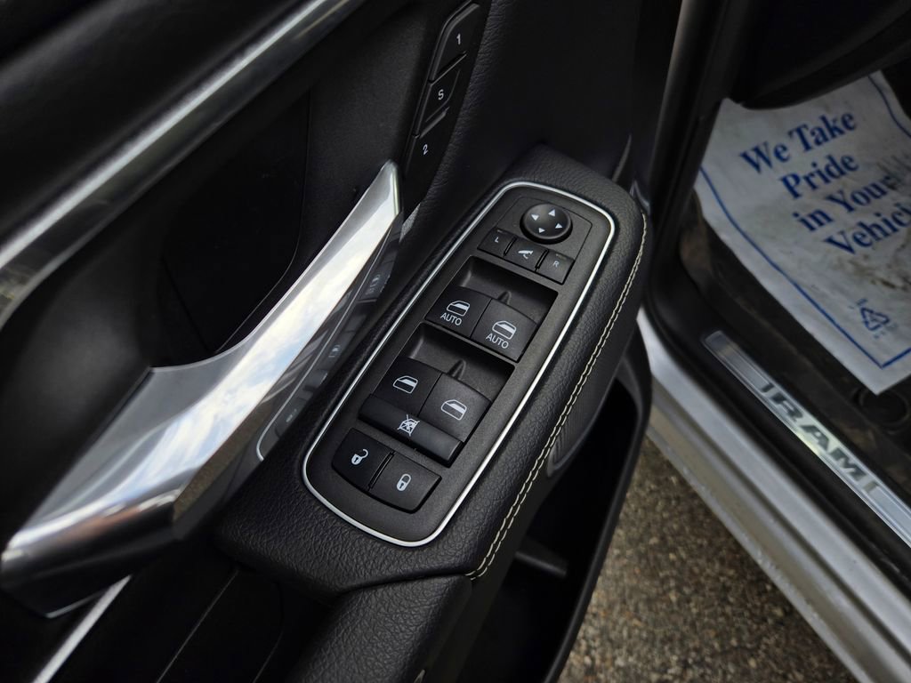 Used 2022 RAM 1500 Laramie image 13