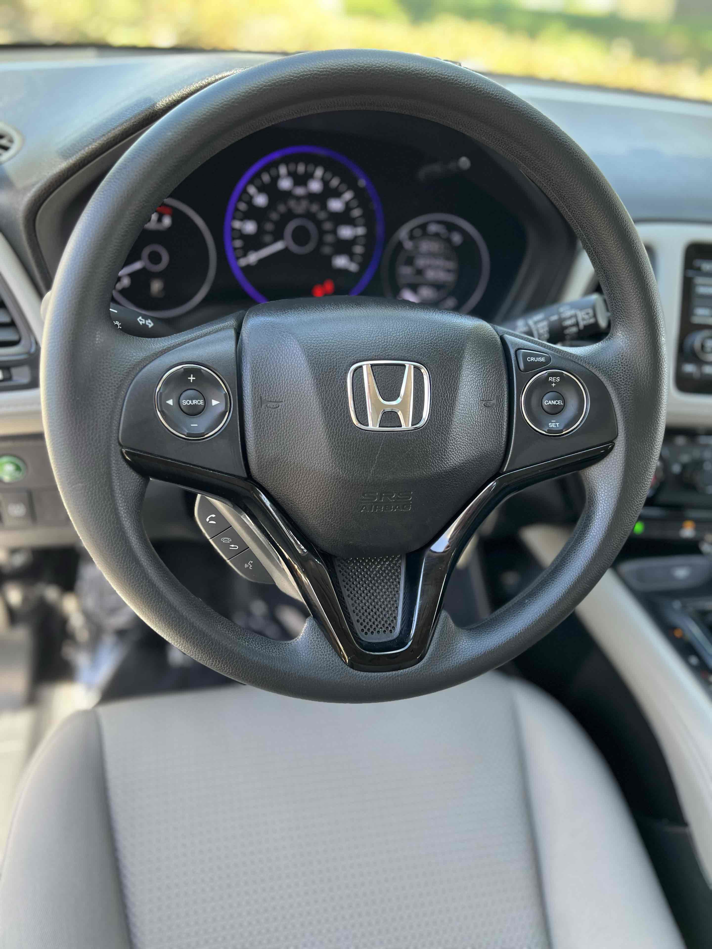 Used 2022 Honda HR-V LX image 38