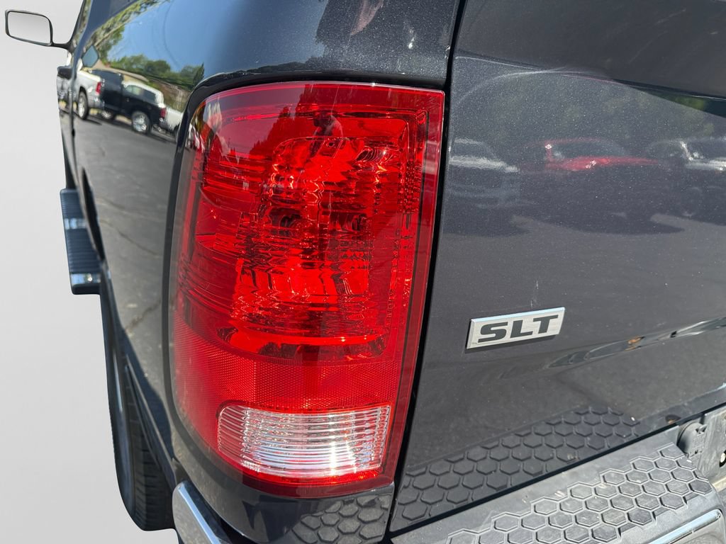 Used 2021 RAM 1500 Classic SLT AWD/4WD image 18