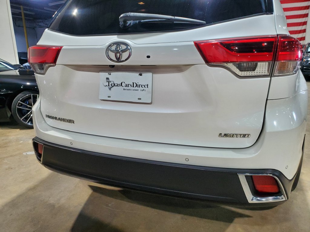 Used 2017 Toyota Highlander Limited FWD image 44