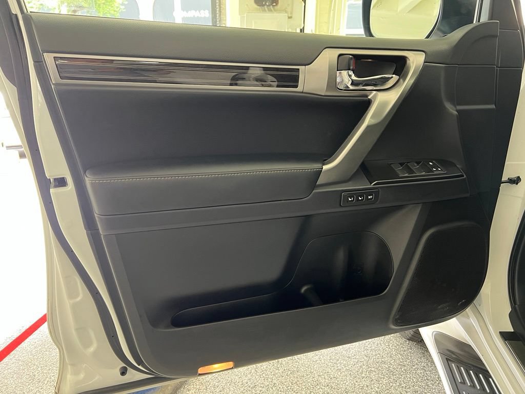 Used 2022 Lexus GX 460 Premium w/ Premium Package AWD/4WD image 43