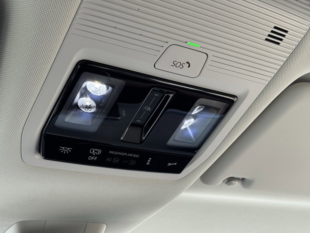 New 2025 Volkswagen ID. Buzz 1st Edition image 33