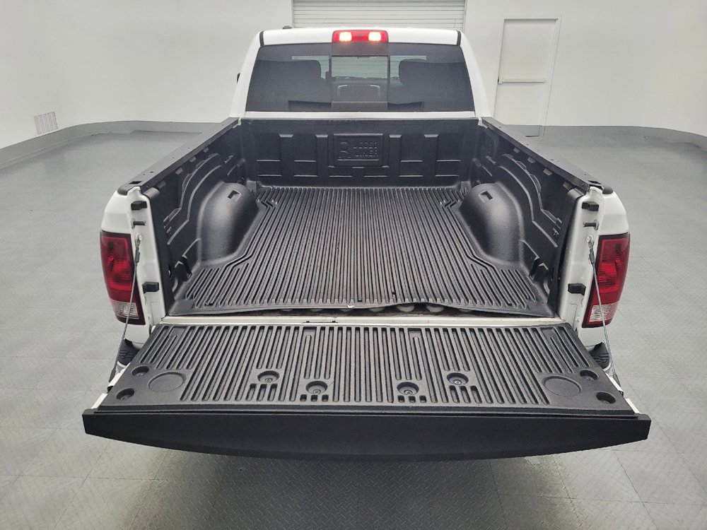 Used 2019 RAM 1500 Classic SLT image 29