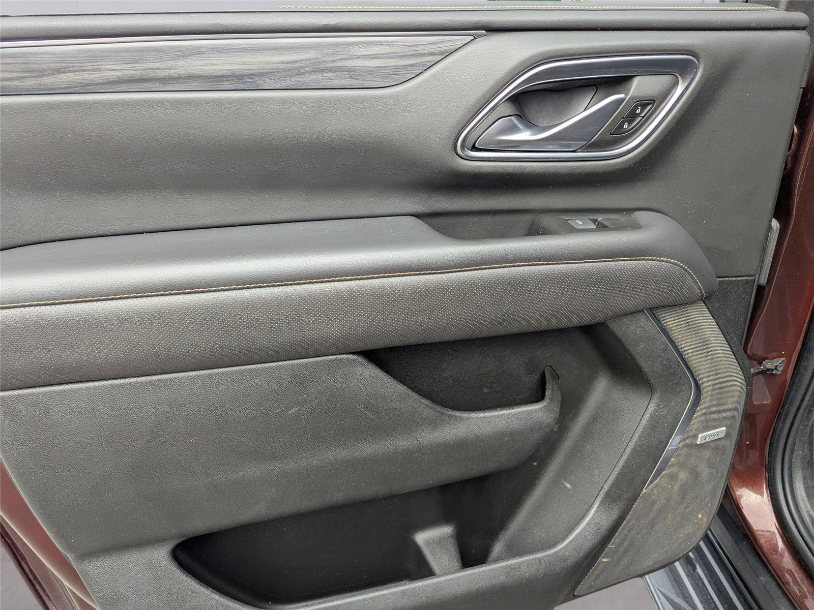 Used 2022 GMC Yukon XL SLT w/ SLT Luxury Package image 27