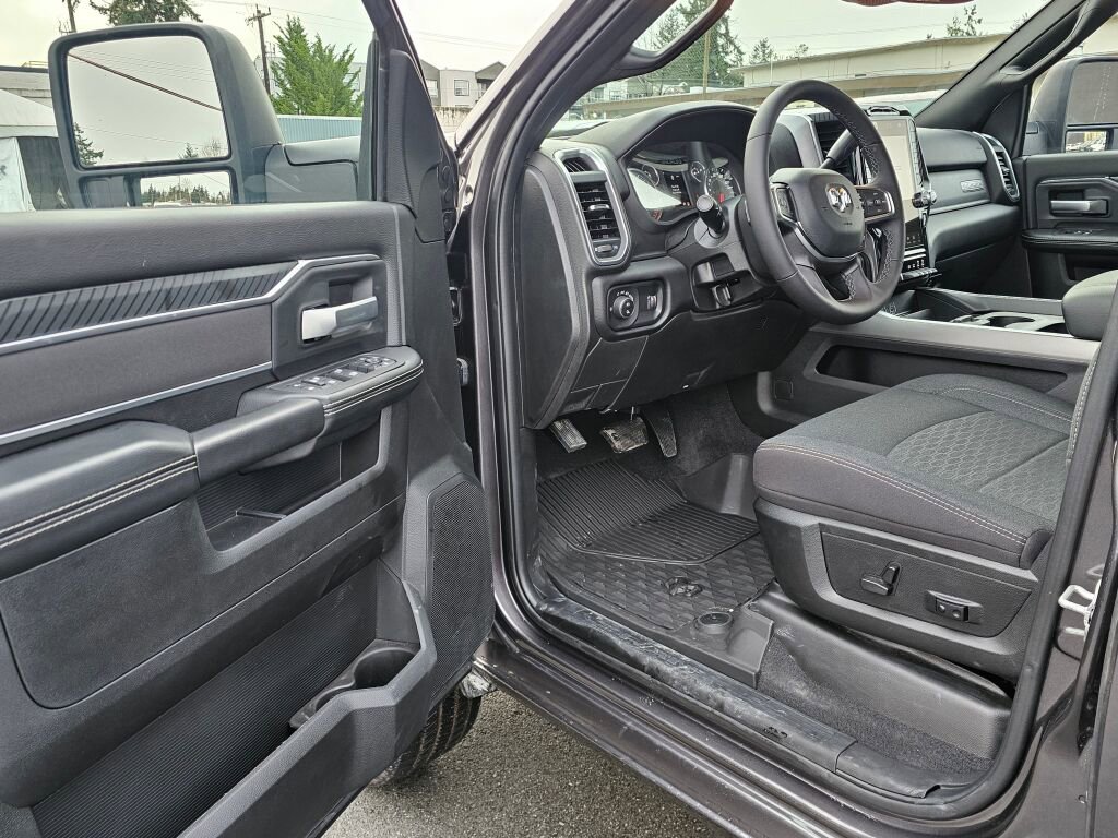 New 2025 RAM 3500 Big Horn image 18