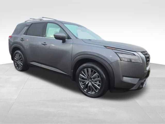 New 2025 Nissan Pathfinder SL w/ SL Premium Package