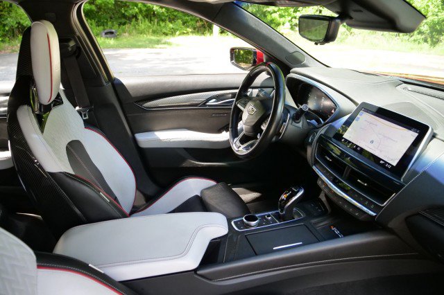 Used 2022 Cadillac CT5 V Blackwing w/ Carbon Fiber Package 2 RWD image 46