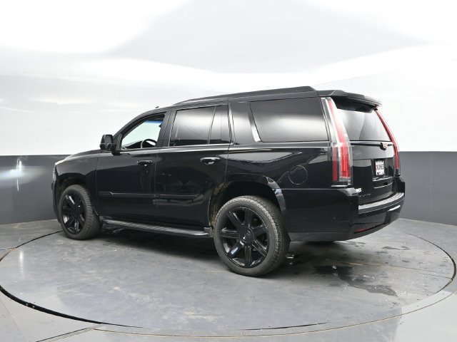 Used 2017 Cadillac Escalade Luxury AWD/4WD image 9