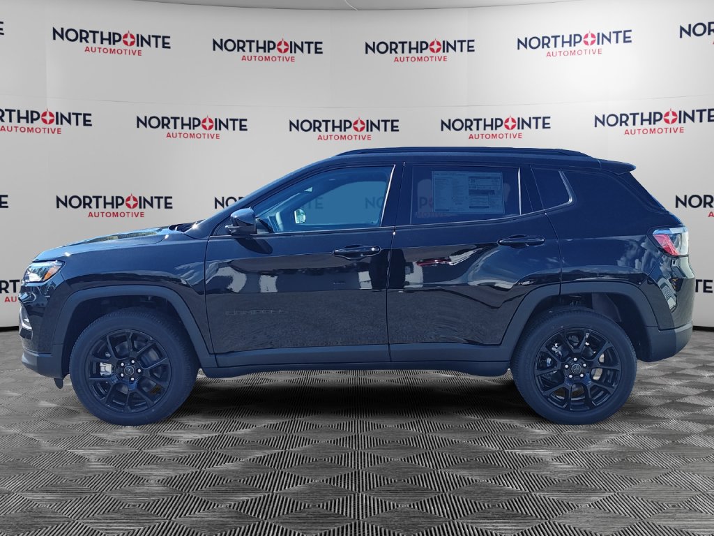 New 2026 Jeep Compass Latitude AWD/4WD image 3