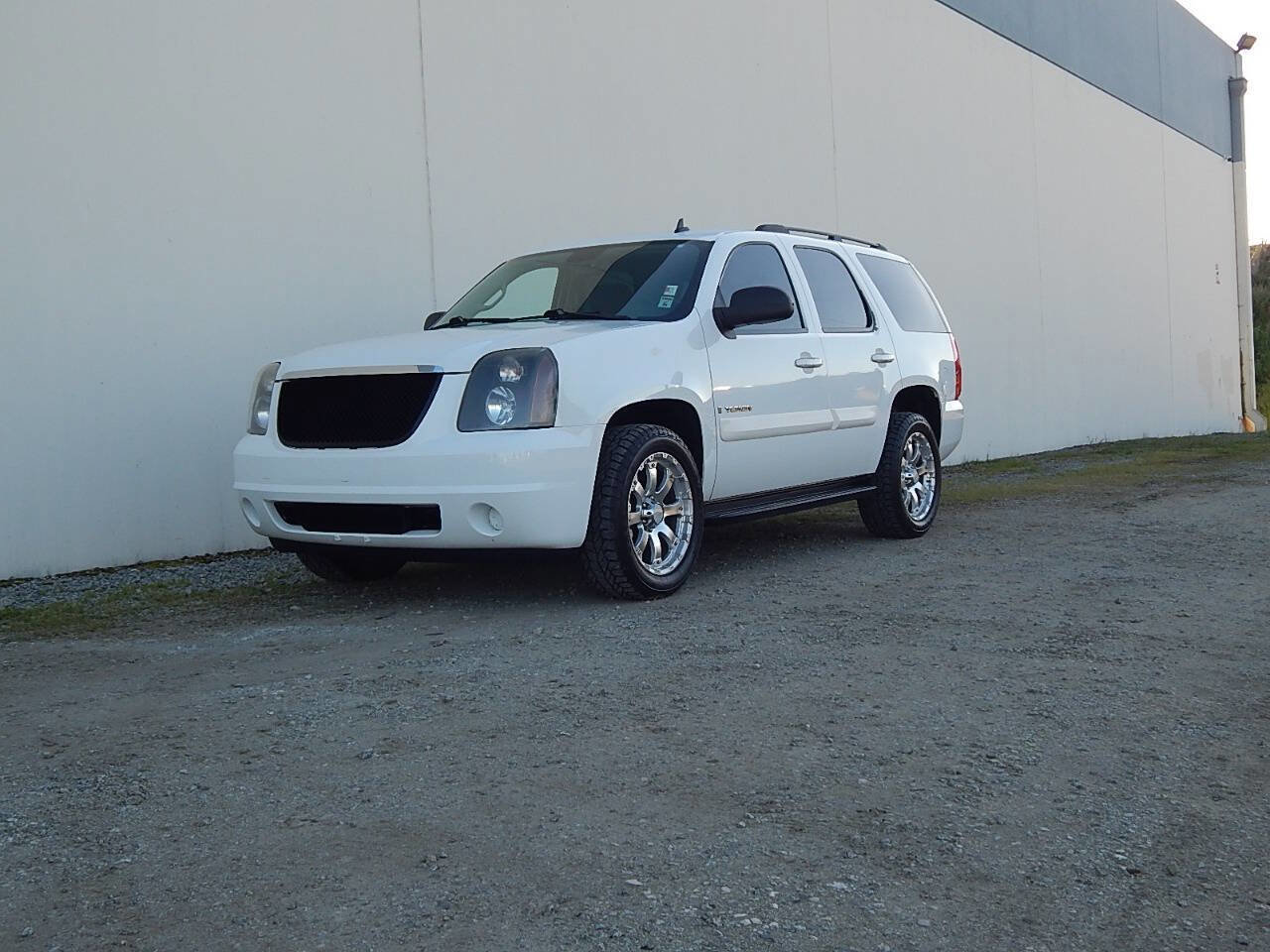 Used 2008 GMC Yukon SLE w/ Convenience Package image 6