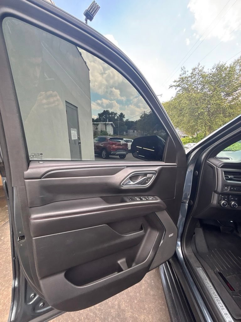 Used 2021 Chevrolet Suburban RST AWD/4WD image 11