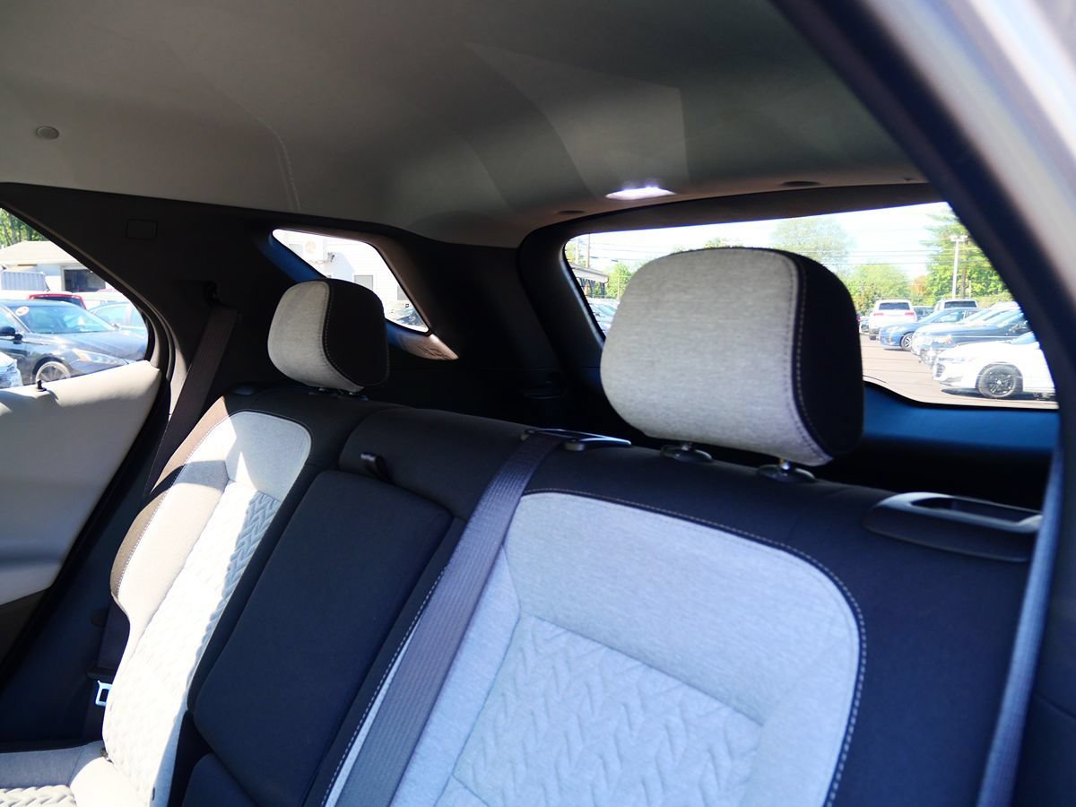 Used 2023 Chevrolet Equinox LS w/ LPO, Floor Liner Package AWD/4WD image 21