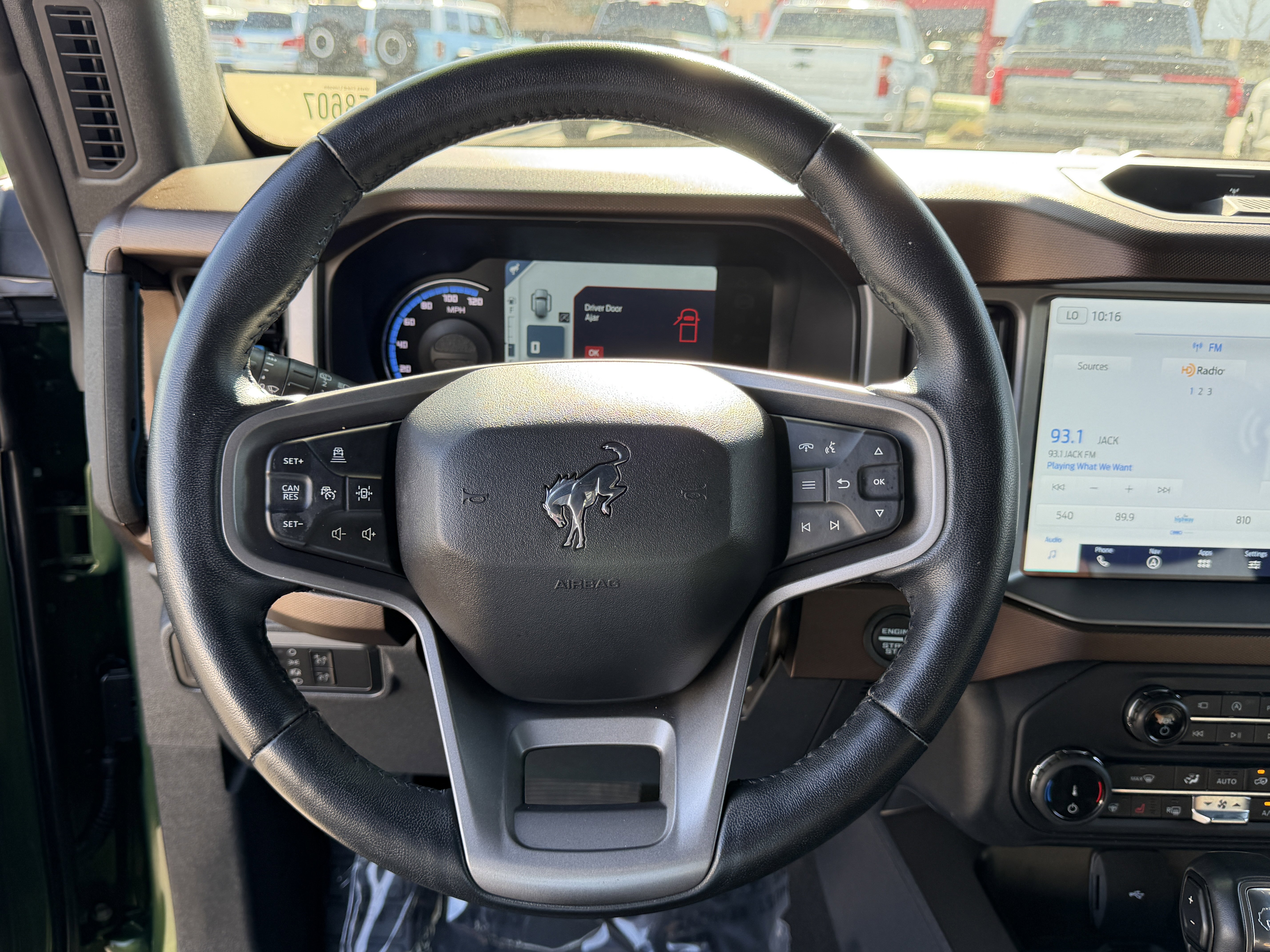 Certified 2022 Ford Bronco Outer Banks w/ Sasquatch Package image 15