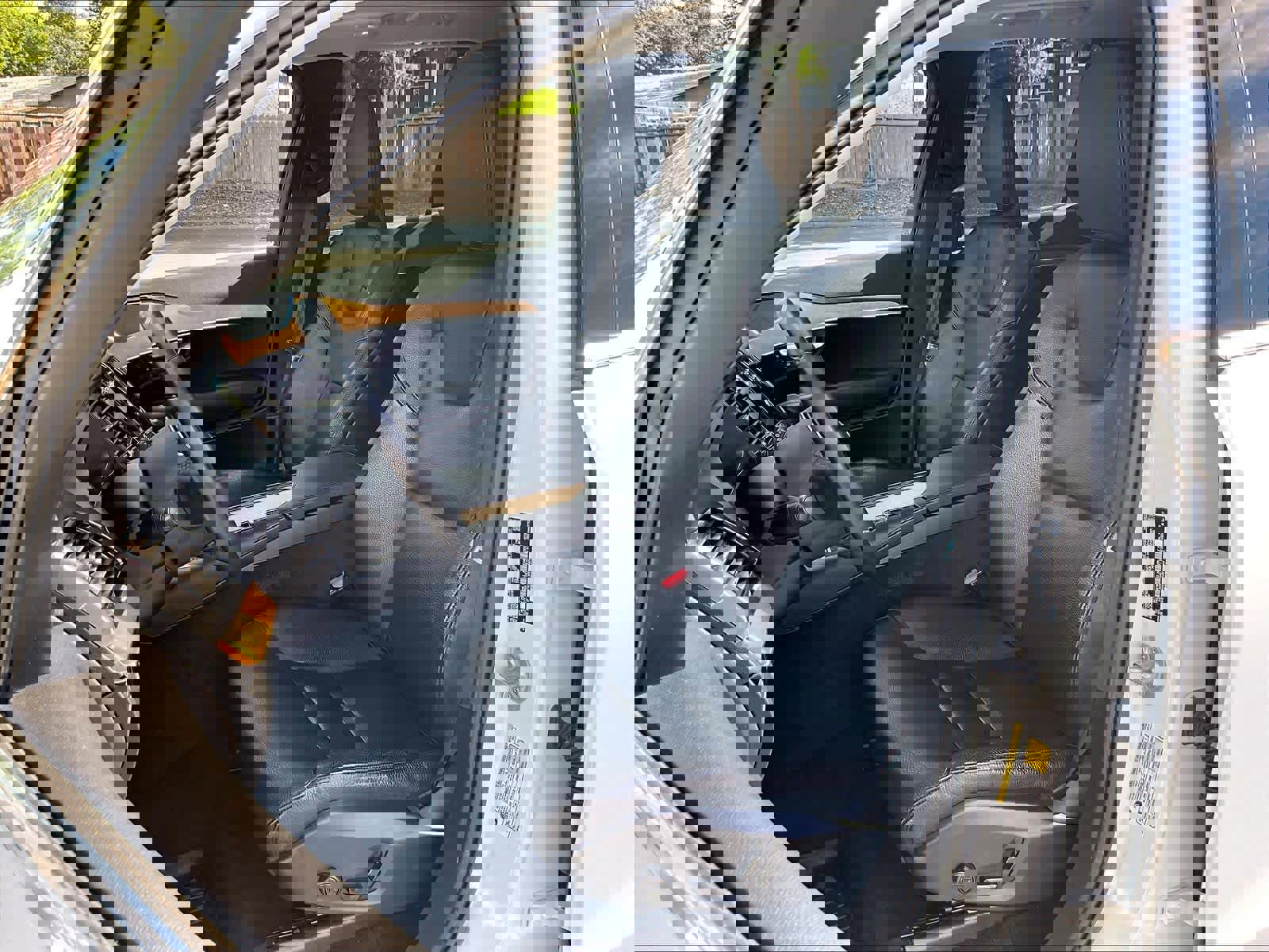 Used 2023 Volvo XC90 T8 Plus w/ Protection Package Premier image 27