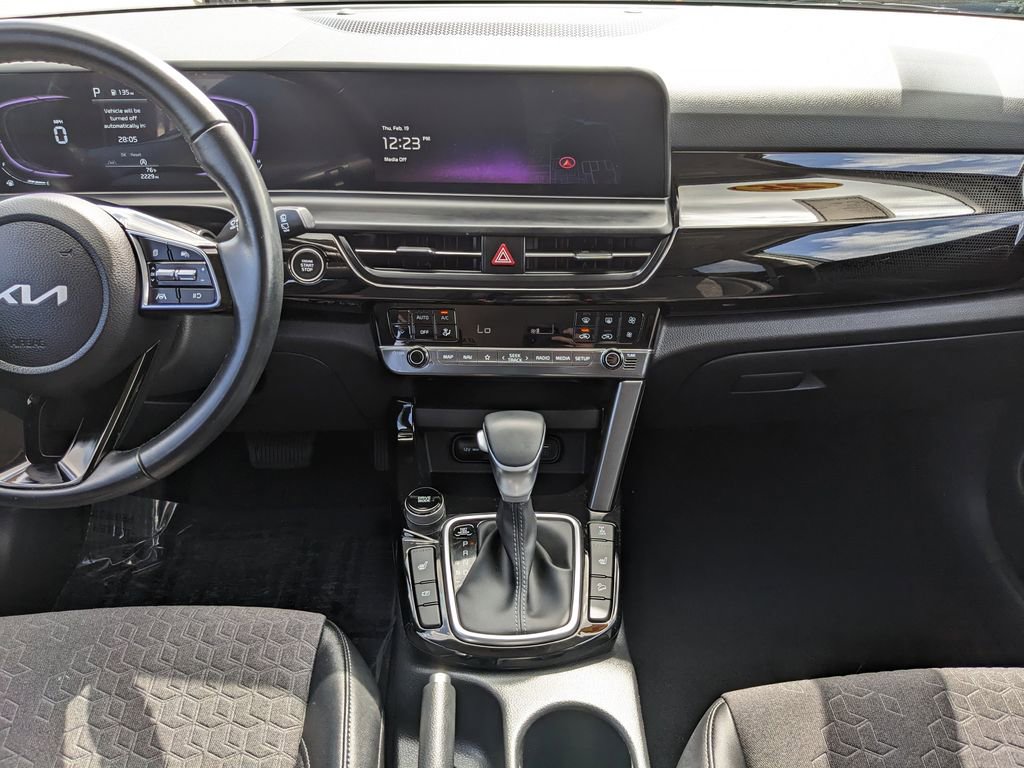 Certified 2025 Kia Seltos S image 16