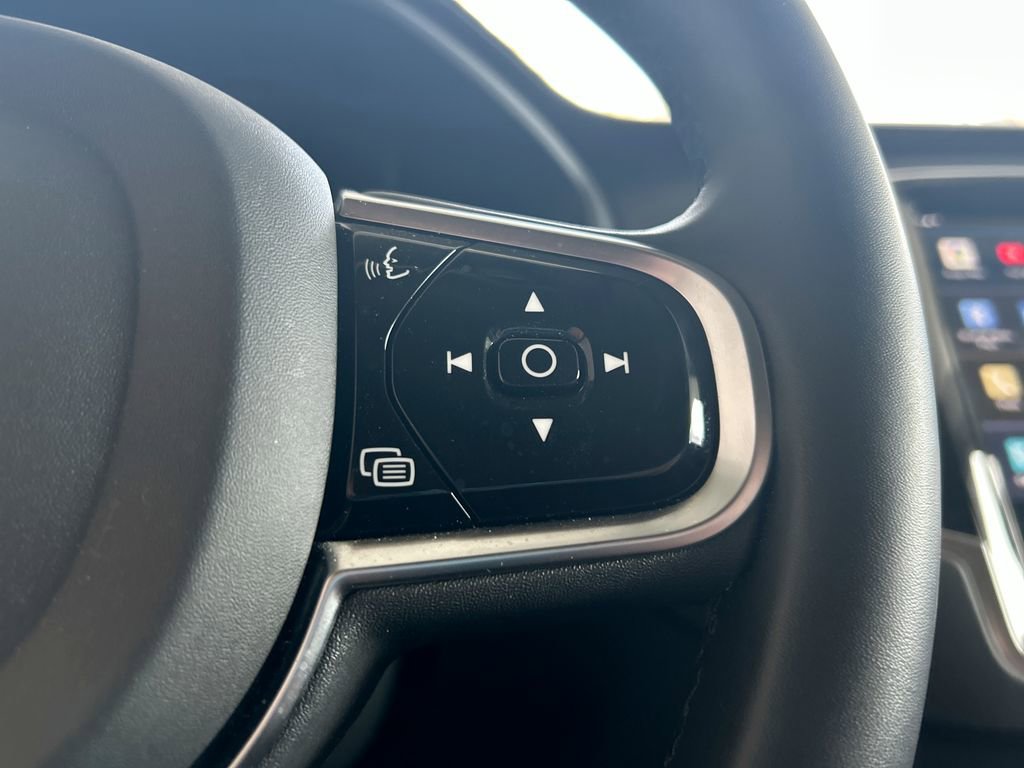 Used 2023 Volvo XC90 B6 Ultimate w/ Protection Package Premier image 20