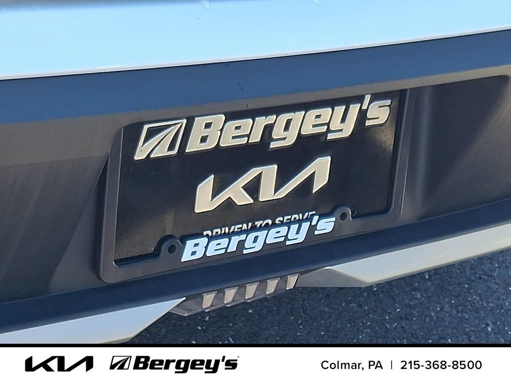 Certified 2025 Kia K4 GT-Line Turbo FWD image 33
