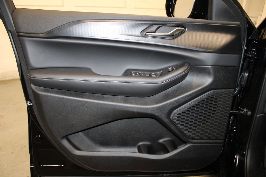 New 2025 Jeep Grand Cherokee Laredo image 27