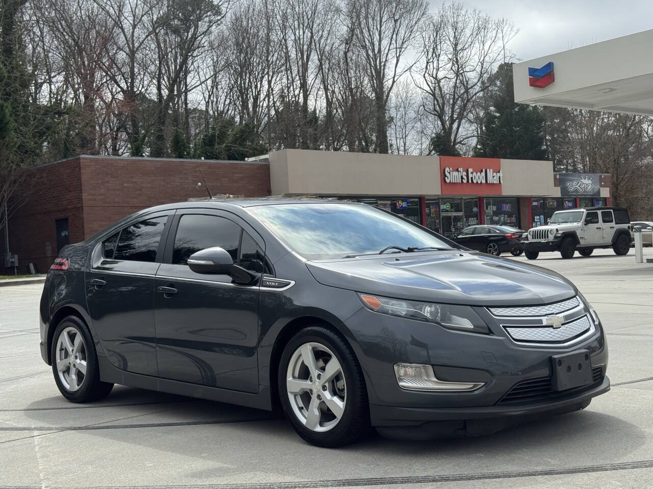Used 2013 Chevrolet Volt Premium w/ Premium Trim Package FWD image 3