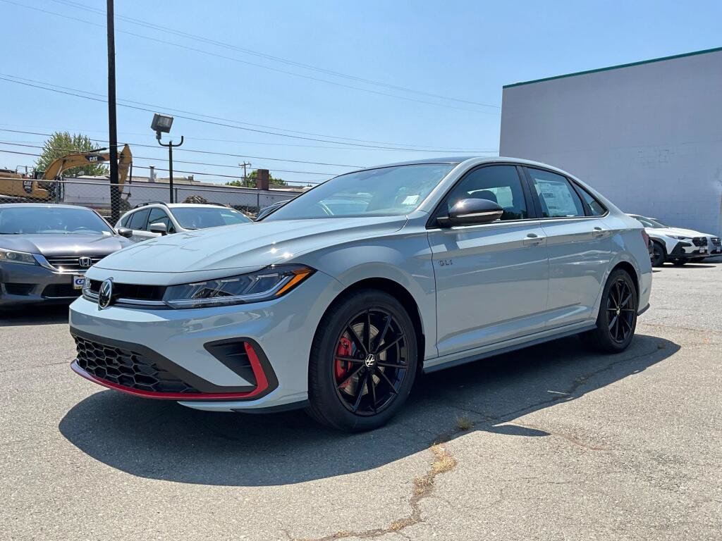 New 2026 Volkswagen Jetta GLI Autobahn FWD image 4