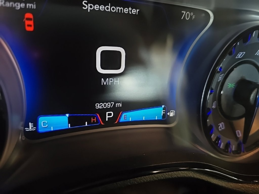 Used 2015 Chrysler 300 S AWD/4WD image 7