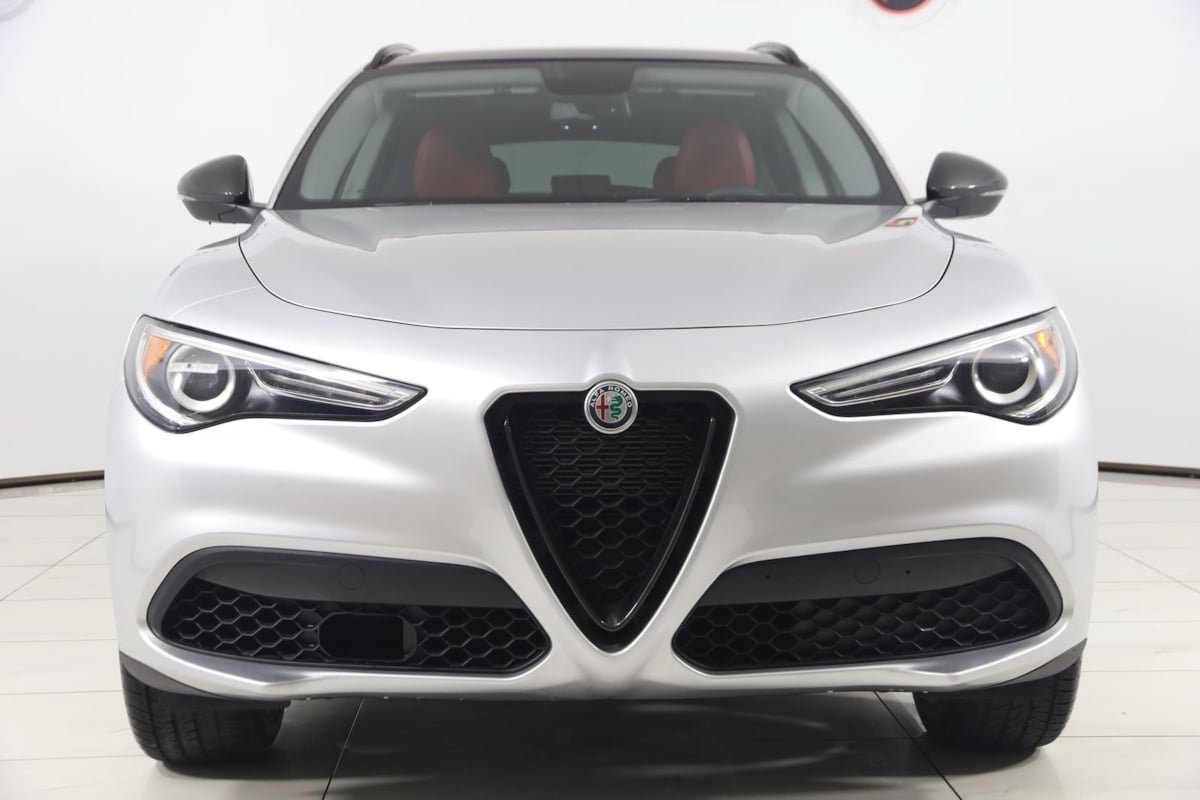 Used 2019 Alfa Romeo Stelvio w/ Nero Edizione RWD image 49