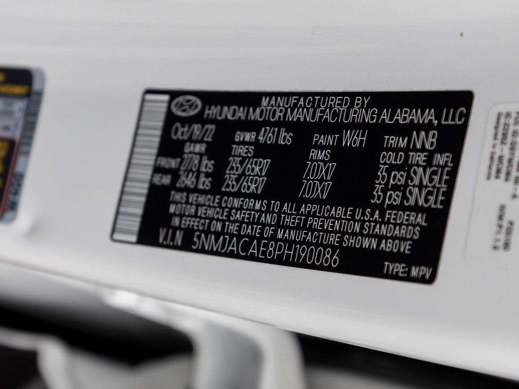 Used 2023 Hyundai Tucson SE image 16