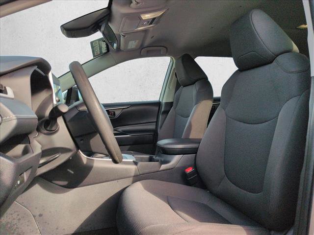 Used 2025 Toyota RAV4 LE AWD/4WD image 15