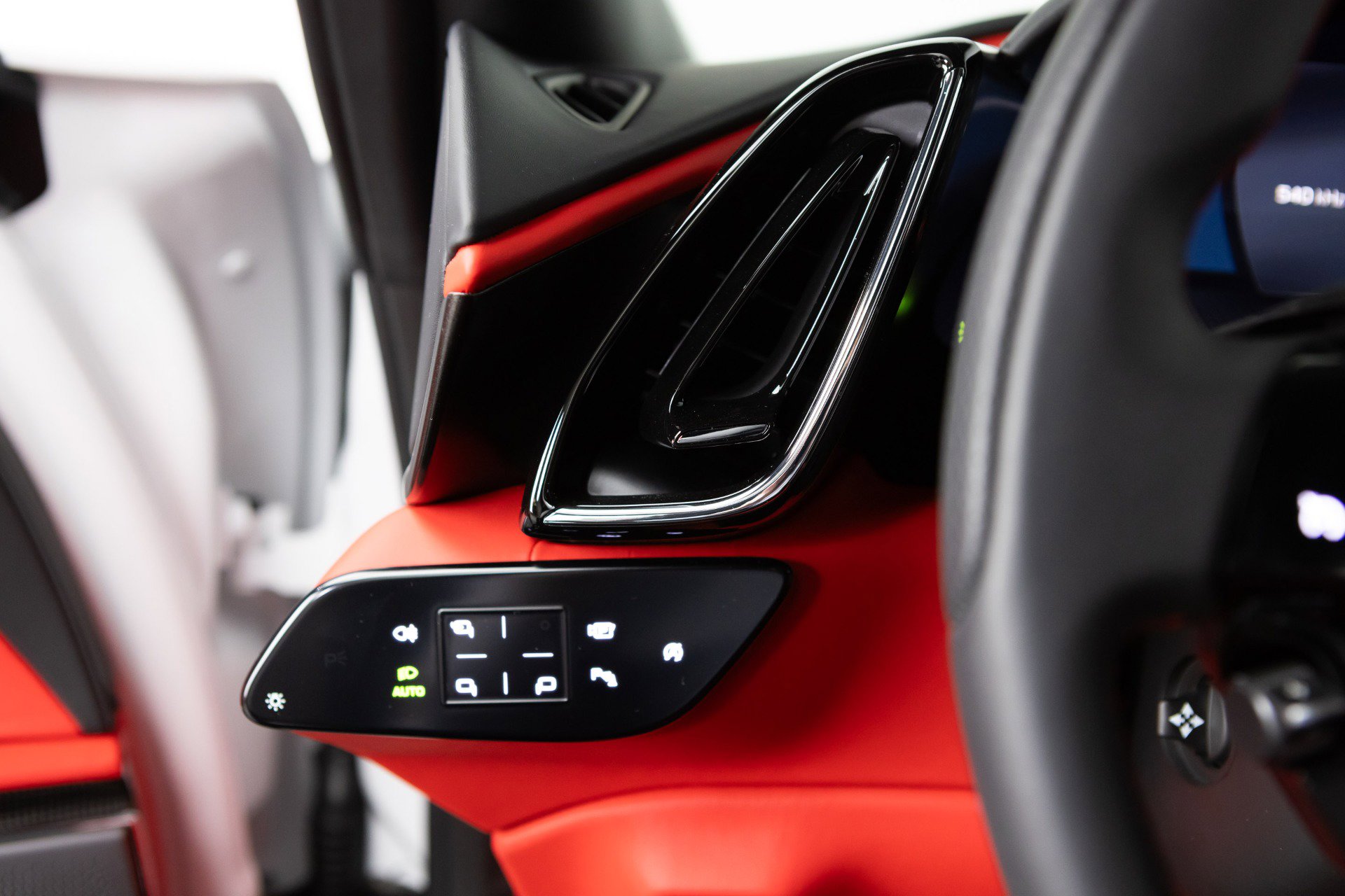 Certified 2024 Ferrari Roma image 87