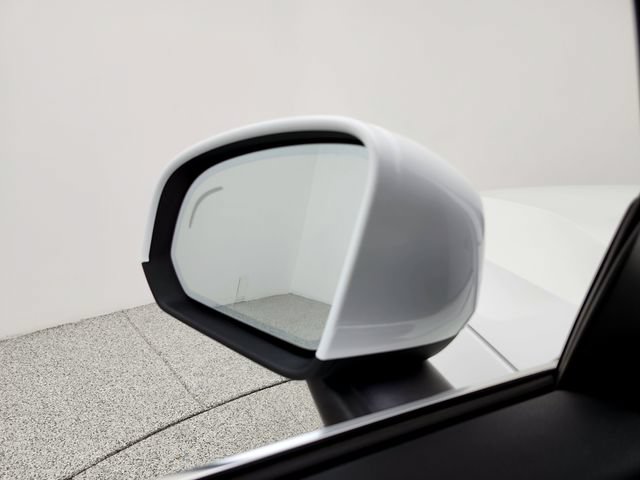 Certified 2023 Volvo XC40 B5 Plus w/ Protection Package Premier AWD/4WD image 19