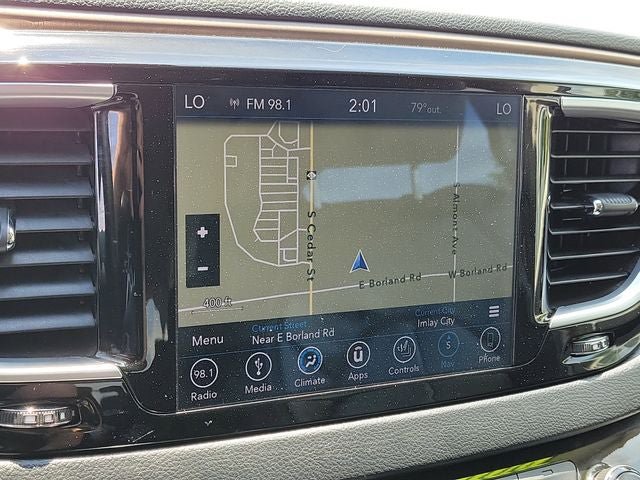 Used 2018 Chrysler Pacifica Touring-L Plus FWD image 14