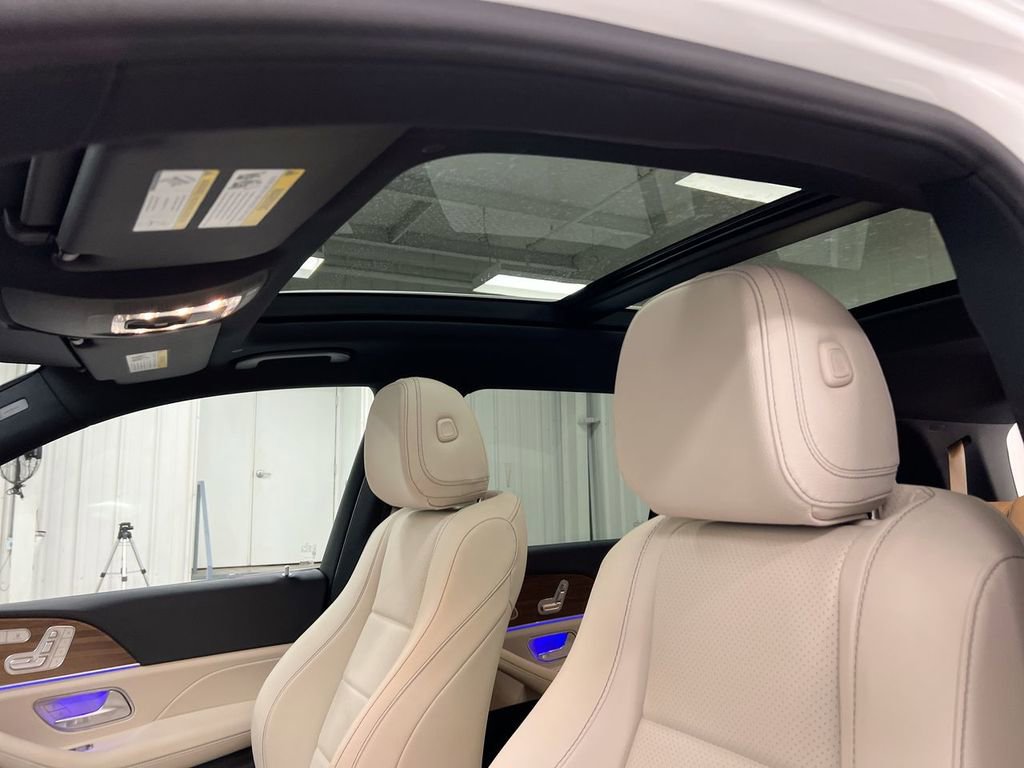 Used 2025 Mercedes-Benz GLS 450 4MATIC image 20