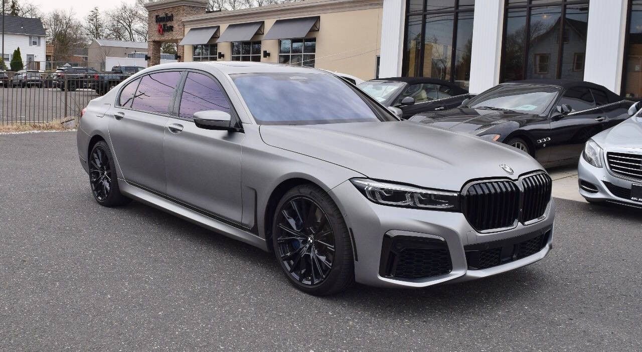 Used 2022 BMW M760i xDrive w/ Luxury Rear Seating Package image 19