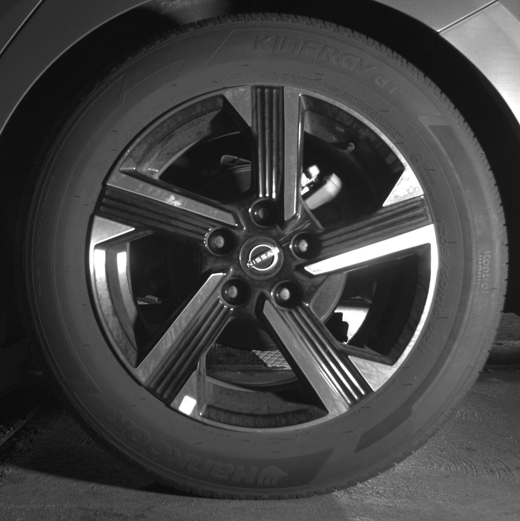 Used 2025 Nissan Sentra SV FWD image 14