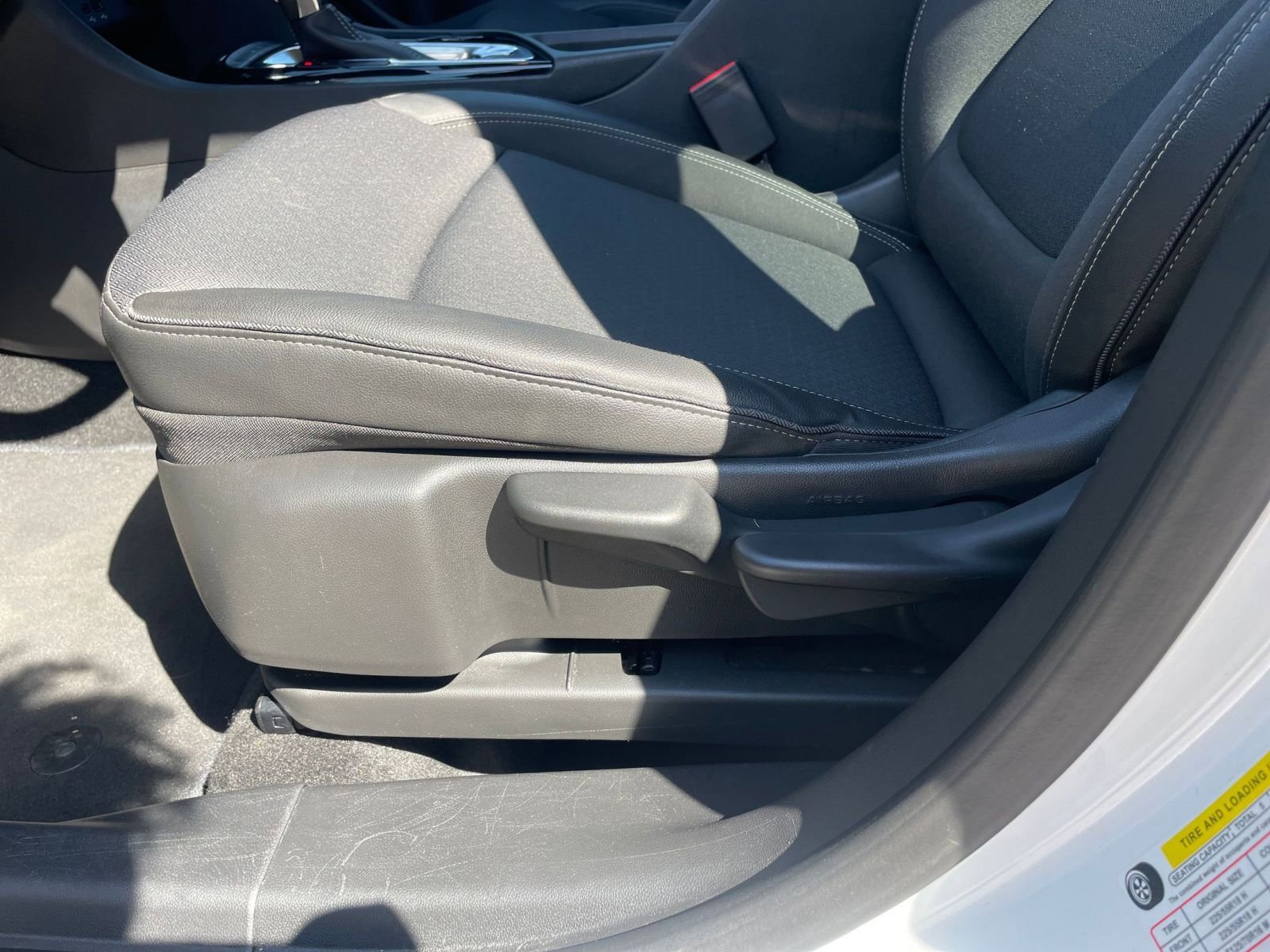 Used 2025 Buick Encore GX Preferred image 22