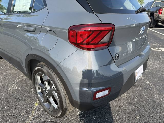 New 2026 Hyundai Venue SEL FWD image 38
