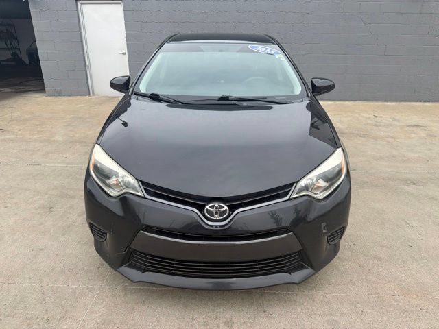 Used 2015 Toyota Corolla LE FWD image 2