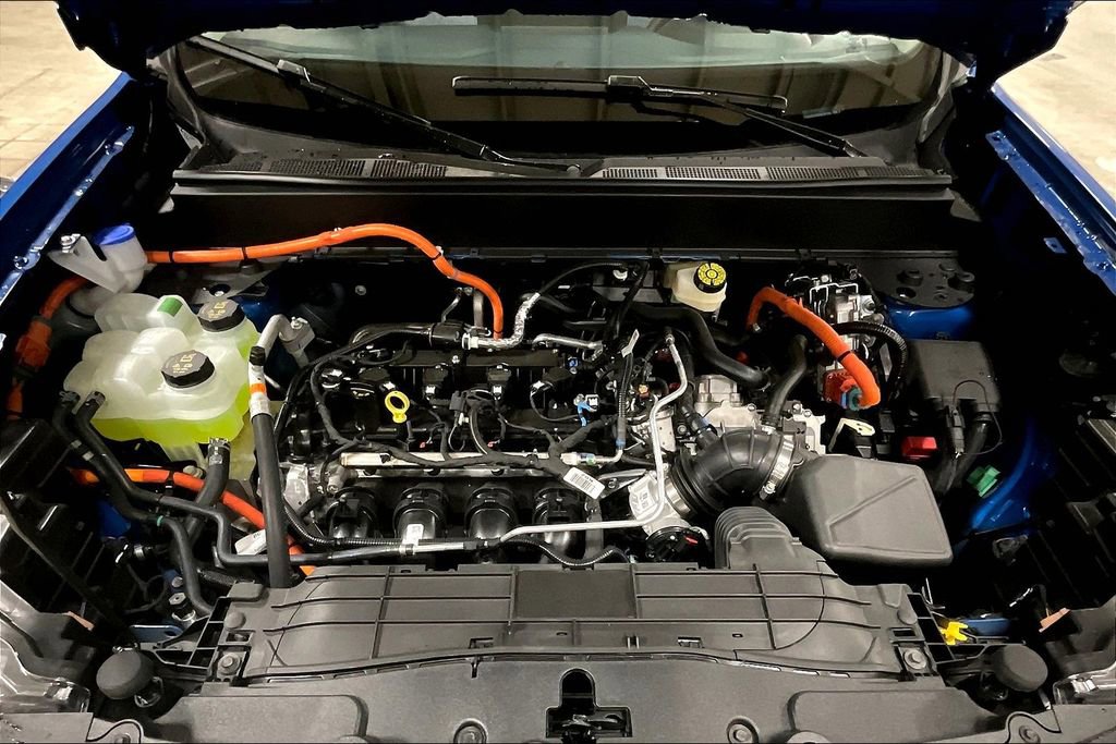 New 2025 Ford Maverick XLT w/ XLT Luxury Package image 11