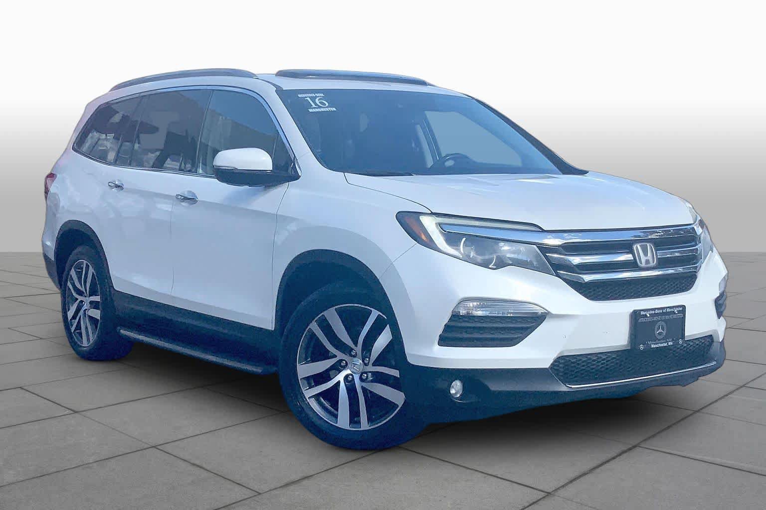 Used 2016 Honda Pilot Elite image 3
