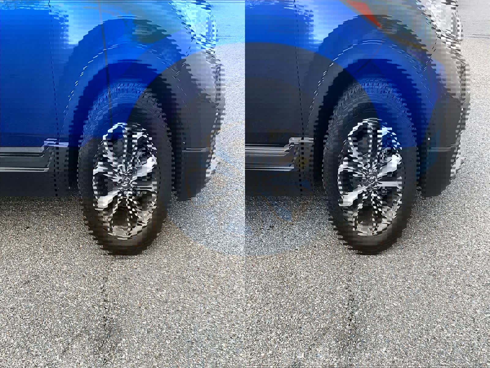 Used 2022 Honda CR-V EX-L image 4