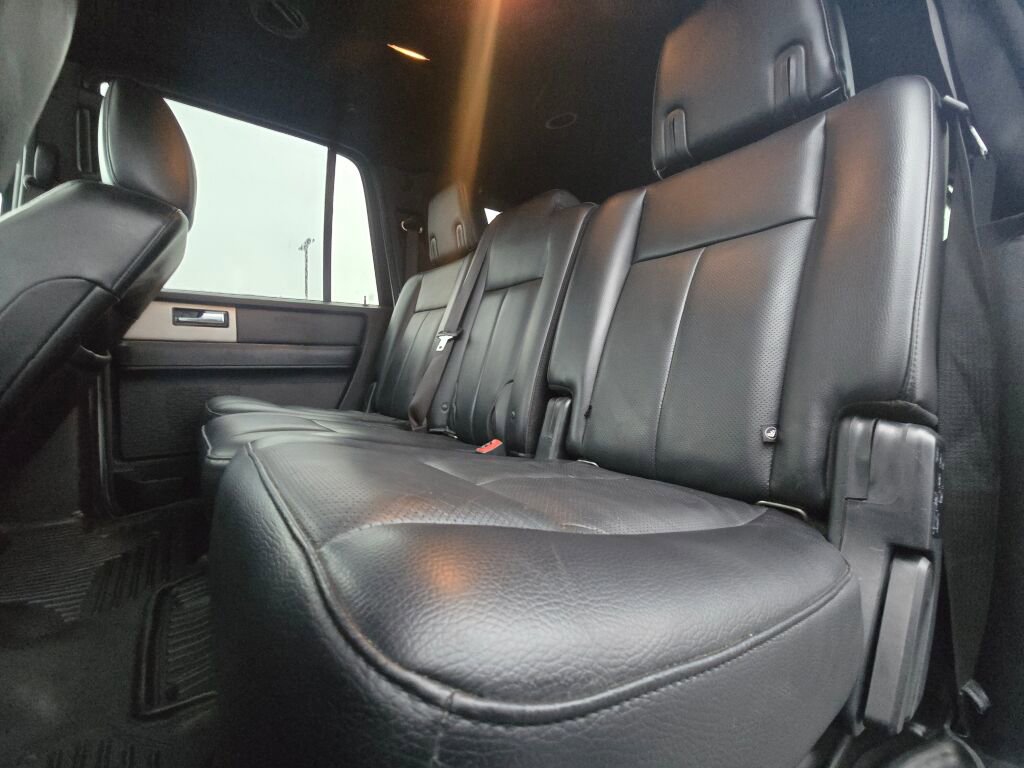 Used 2016 Ford Expedition Max Limited image 13