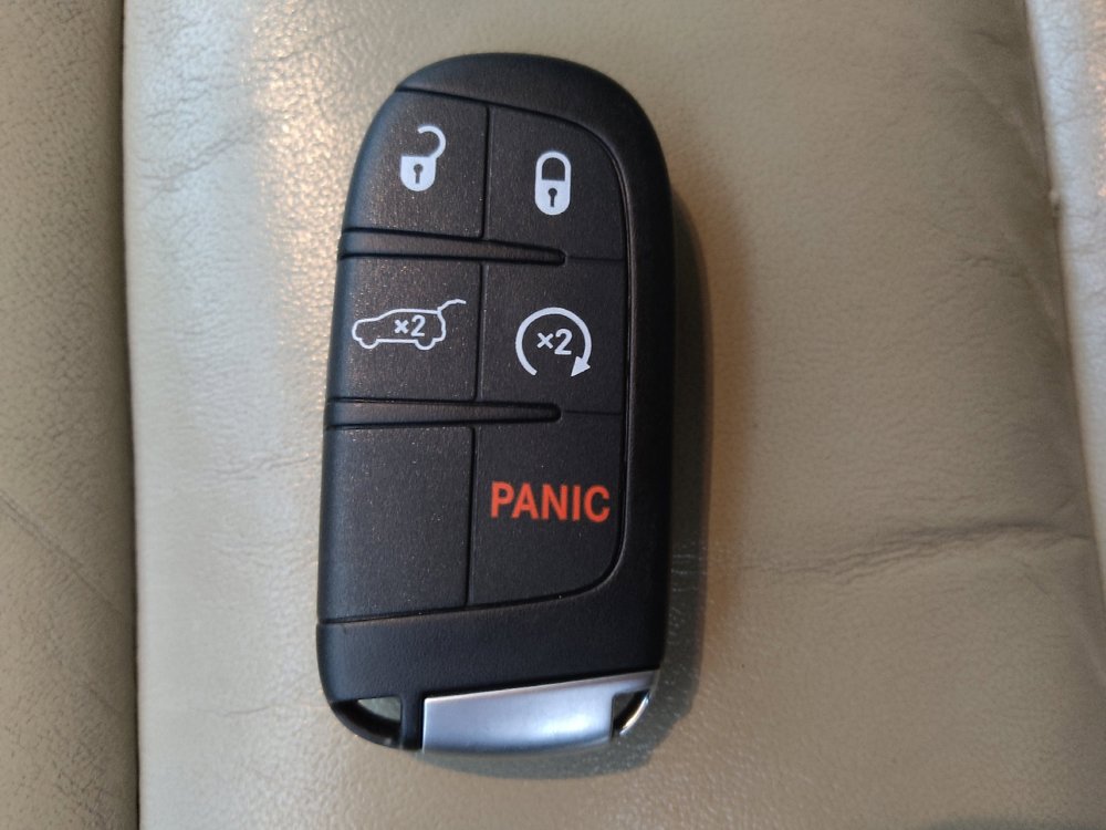 Used 2014 Jeep Grand Cherokee Limited image 32