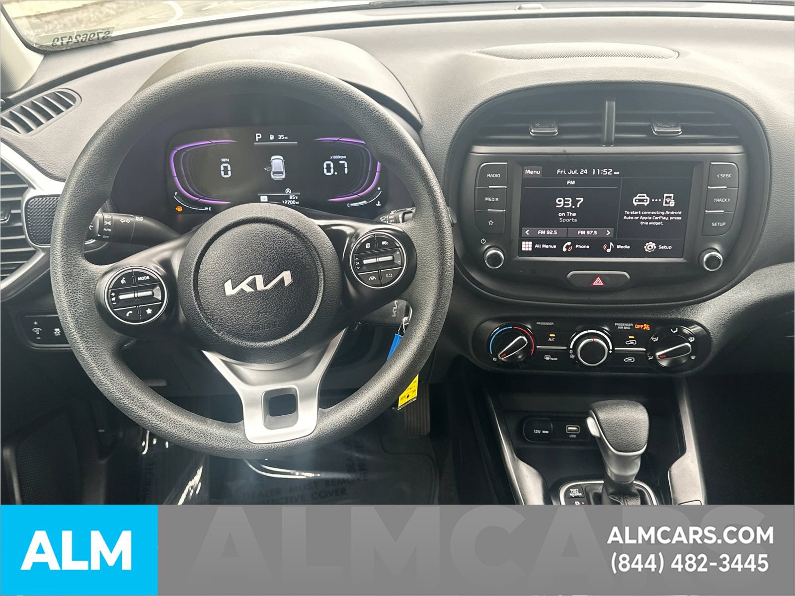 Used 2025 Kia Soul LX w/ LX Technology Package FWD image 26
